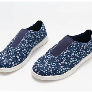 NWT Spenco Orthotic Canvas Slip-On 8.5